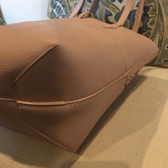 NWOT Vegan Leather Pink Cutout Tote Bag - Picture 6 of 8